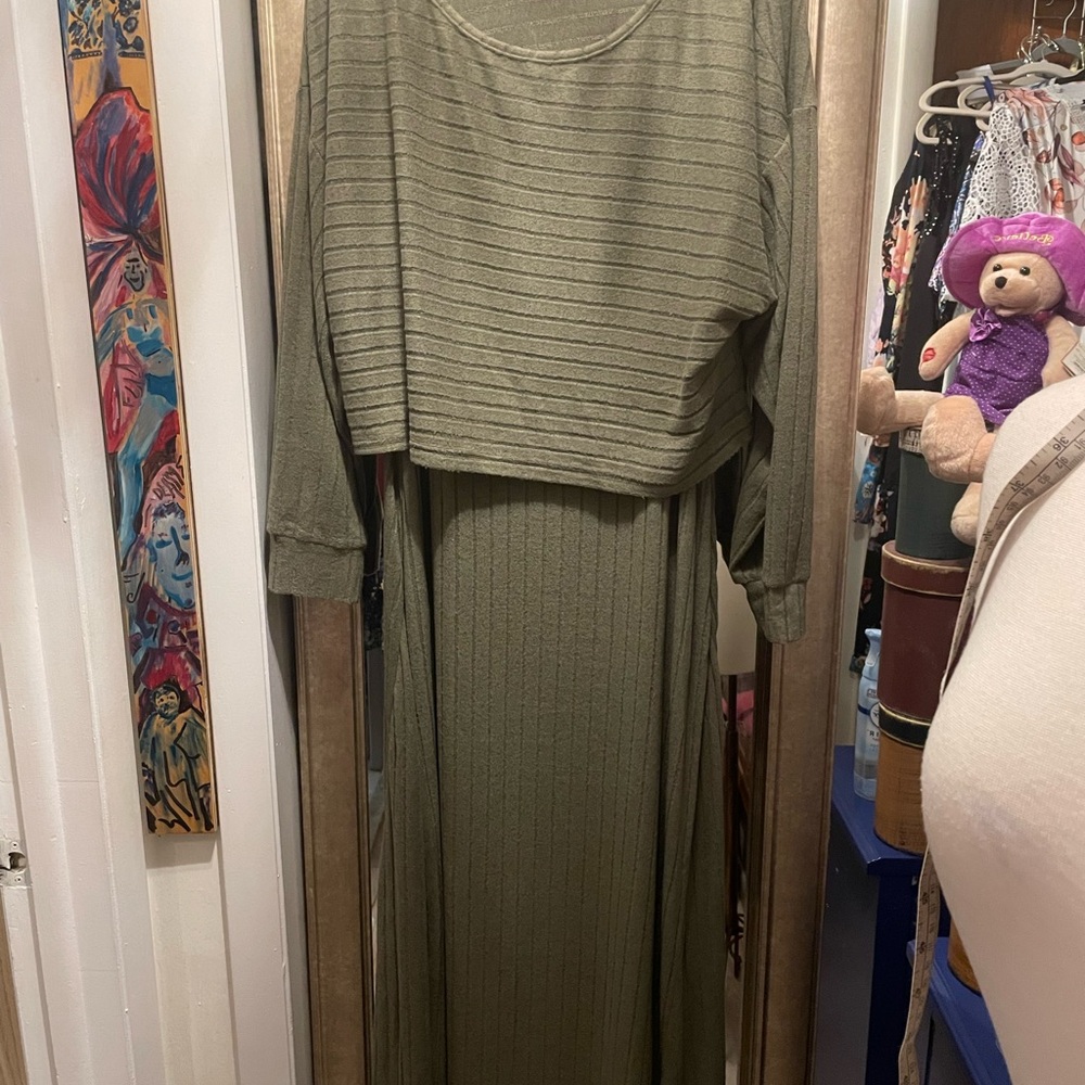 Cute olive green long two piece jacket dress woman’s 4XL NWOT